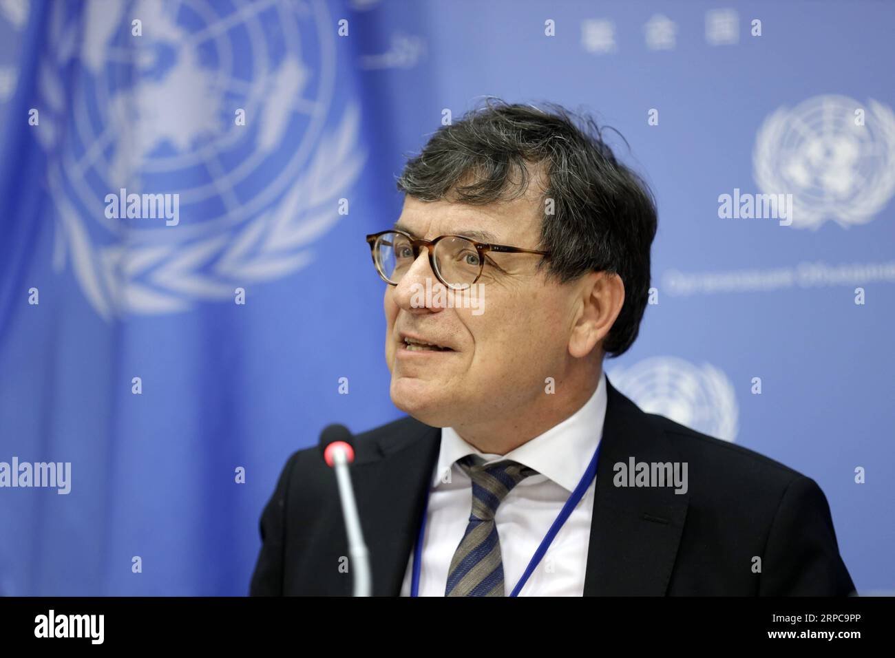 (190628) -- NAZIONI UNITE, 28 giugno 2019 -- Frank Laczko, Direttore del Centro di analisi dei dati sulle migrazioni globali presso l'Organizzazione internazionale per le migrazioni (IOM), presenta ai giornalisti il lancio del rapporto Fatal Journeys volume 4 , presso la sede delle Nazioni Unite a New York, 28 giugno 2019. Circa 1.600 bambini migranti sono stati segnalati morti o dispersi tra il 2014 e il 2018, una media di quasi uno al giorno, ma molti altri non sono registrati, il nuovo rapporto delle Nazioni Unite ha rivelato venerdì. ) UN-IOM-REPORT-VIAGGI FATALI-LANCIO LIXMUZI PUBLICATIONXNOTXINXCHN Foto Stock