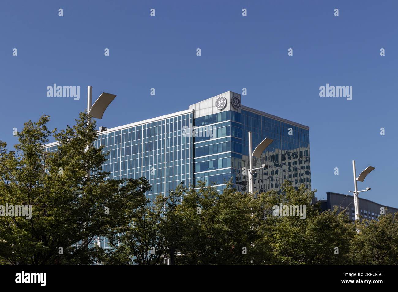 Cincinnati - 1 settembre 2023: General Electric Global Operations Center. GE interromperà le sue attività a crescita più bassa per concentrarsi sull'aviazione. Foto Stock