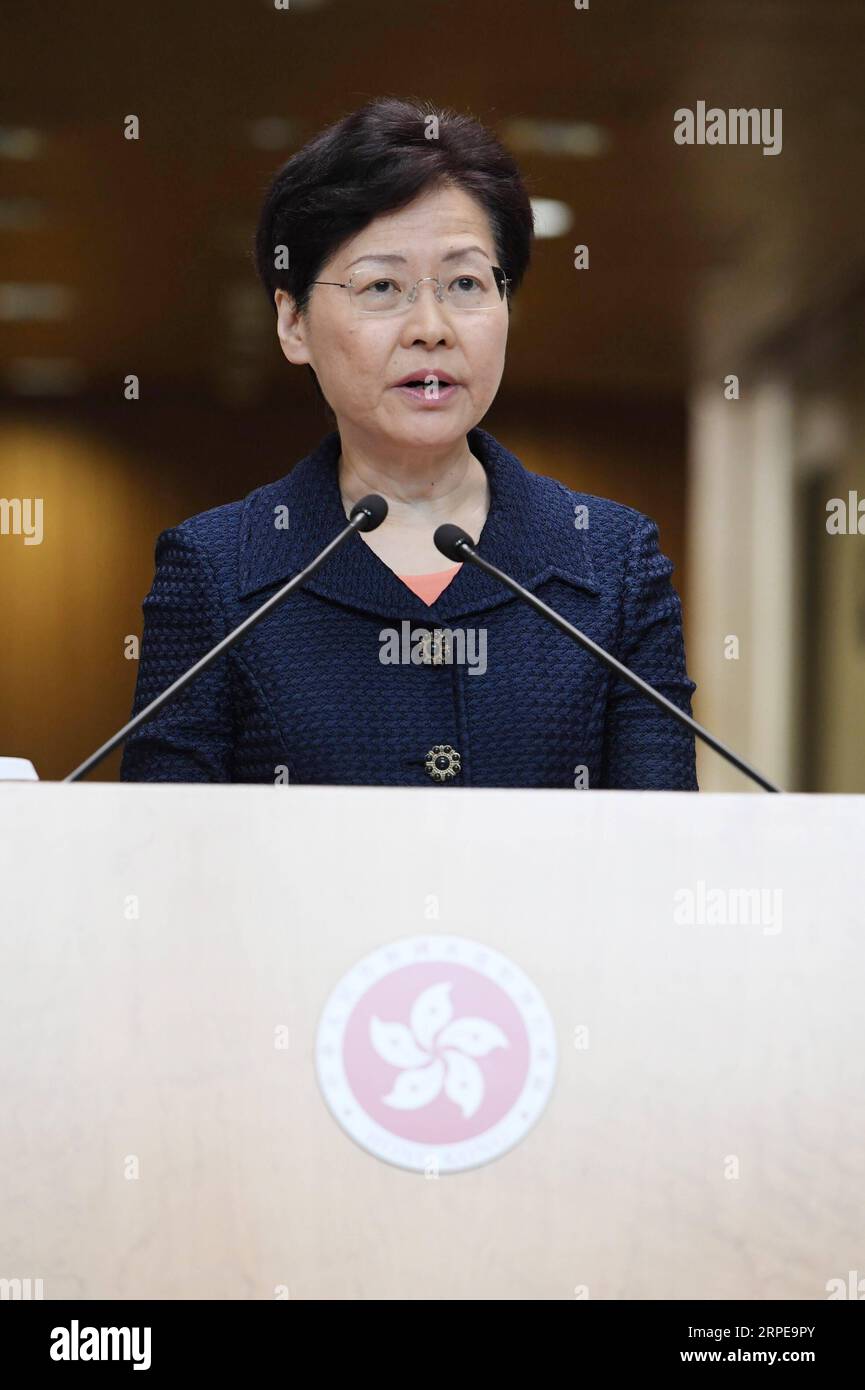 (190807) -- PECHINO, 7 agosto 2019 -- l'amministratore delegato della regione amministrativa speciale di Hong Kong (HKSAR) Carrie Lam parla a una conferenza stampa nella Cina meridionale di Hong Kong, 20 agosto 2019. ) Xinhua titoli: Cinque cose da sapere sull'emendamento all'ordinanza di Hong Kong LuixSiuxWai PUBLICATIONxNOTxINxCHN Foto Stock