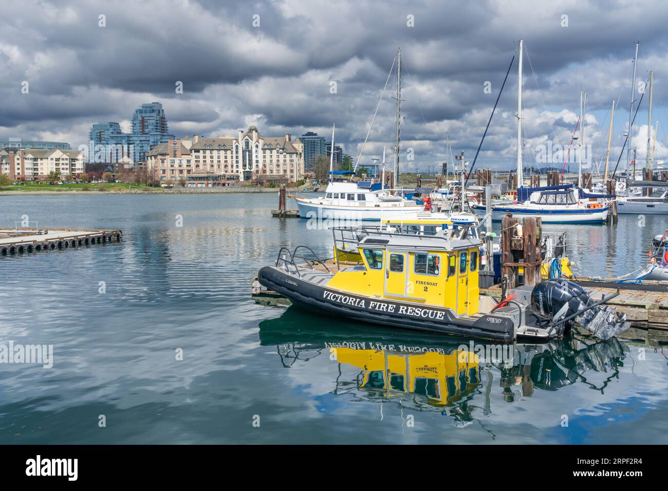 Una nave antincendio nel porto interno di Victoria, Vancouver Island, British Columbia, Canada. Foto Stock