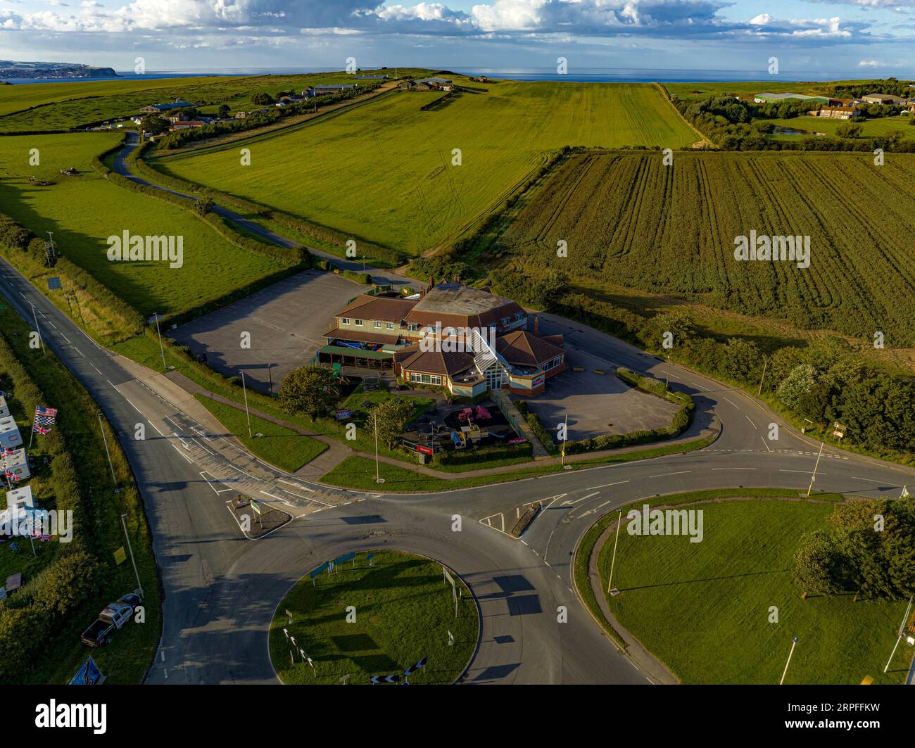 Foto aeree, From the Air, Birds Eye View, del nuovo Plough Inn & Fun Farm Lebberston, vicino Scarborough Foto Stock