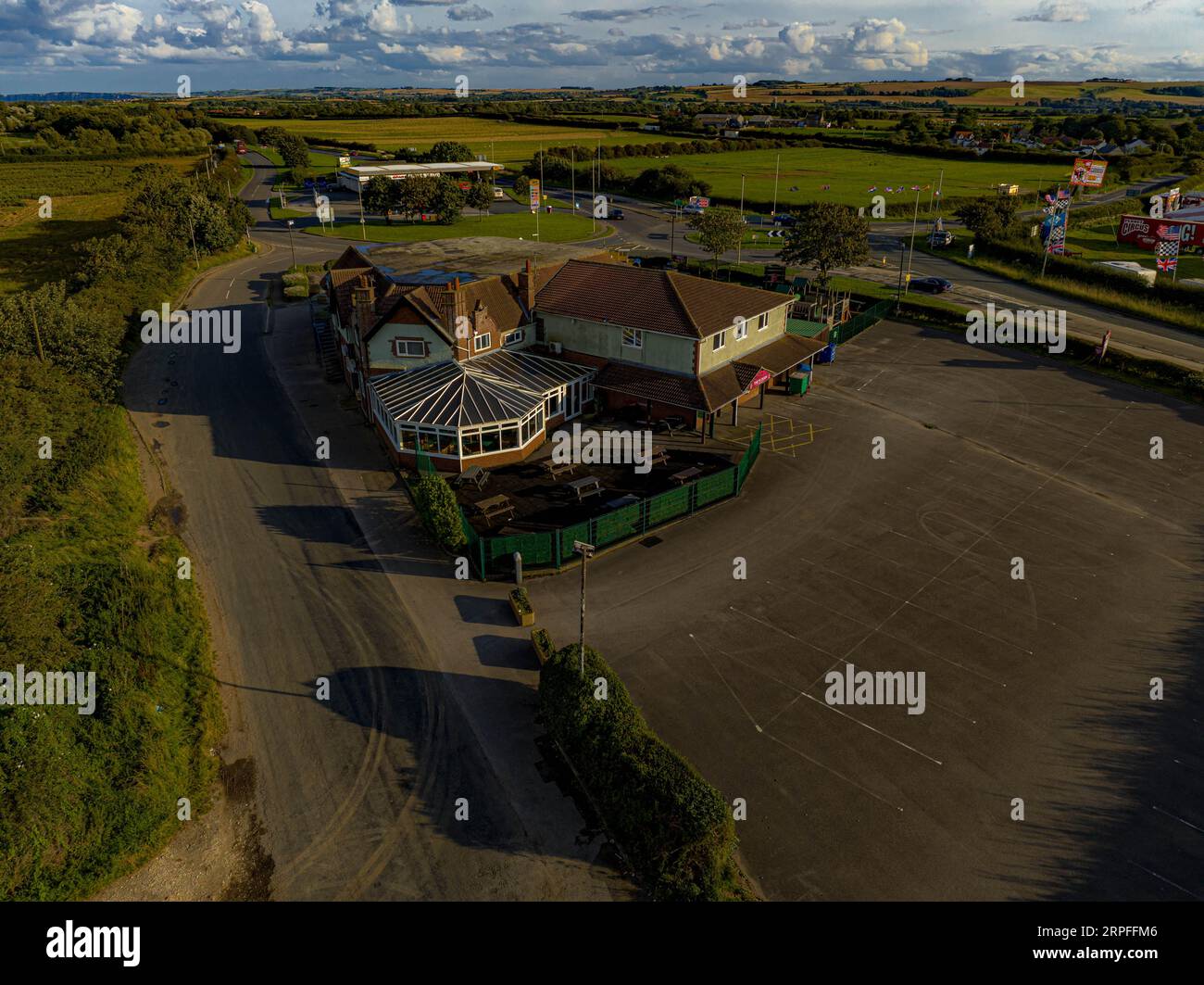Foto aeree, From the Air, Birds Eye View, del nuovo Plough Inn & Fun Farm Lebberston, vicino Scarborough Foto Stock