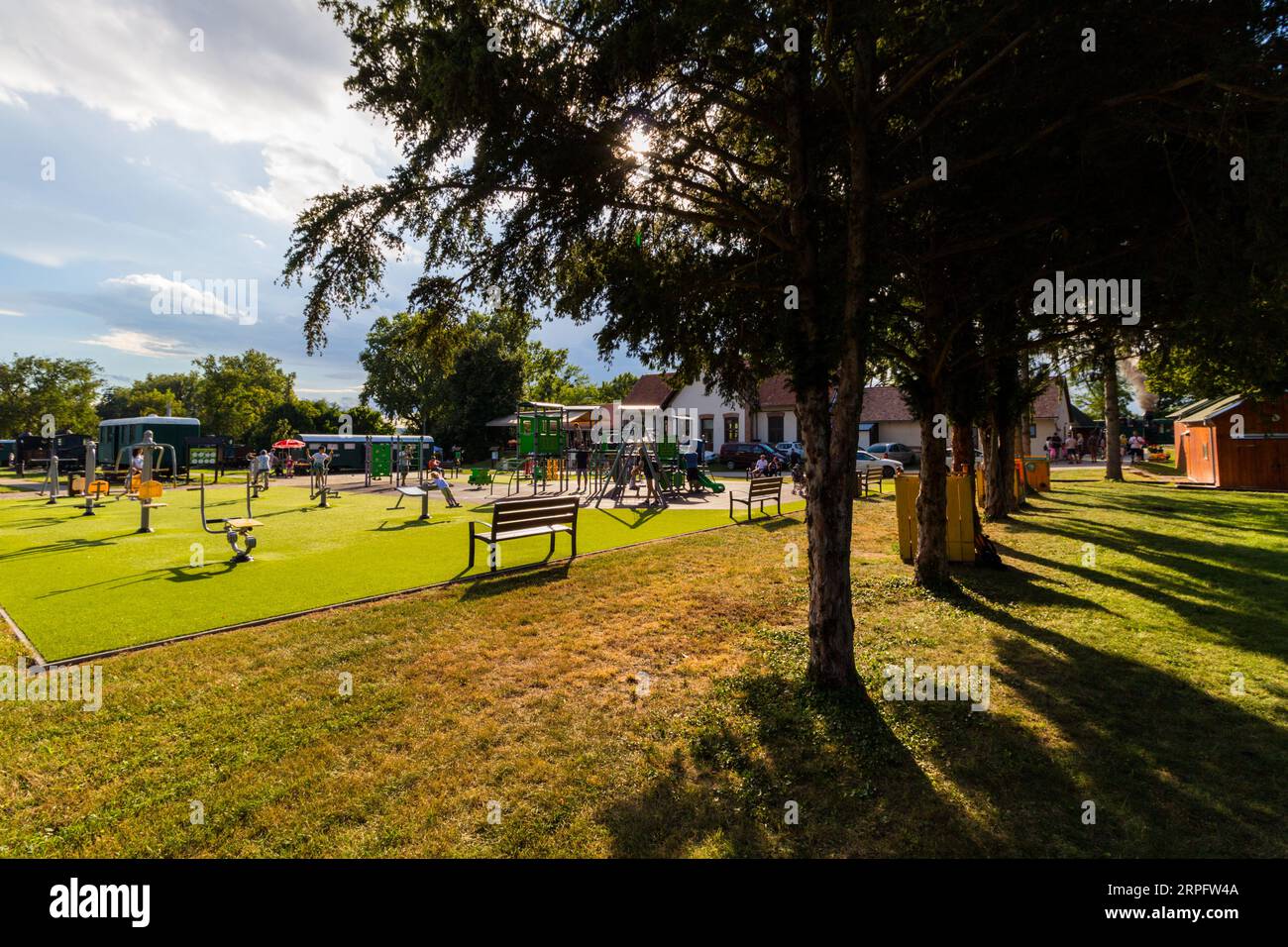 GYSEV Szechenyi Muzeumvasut, museo ferroviario all'aperto della stazione di Kastely e parco giochi per bambini, Nagycenk, Ungheria Foto Stock