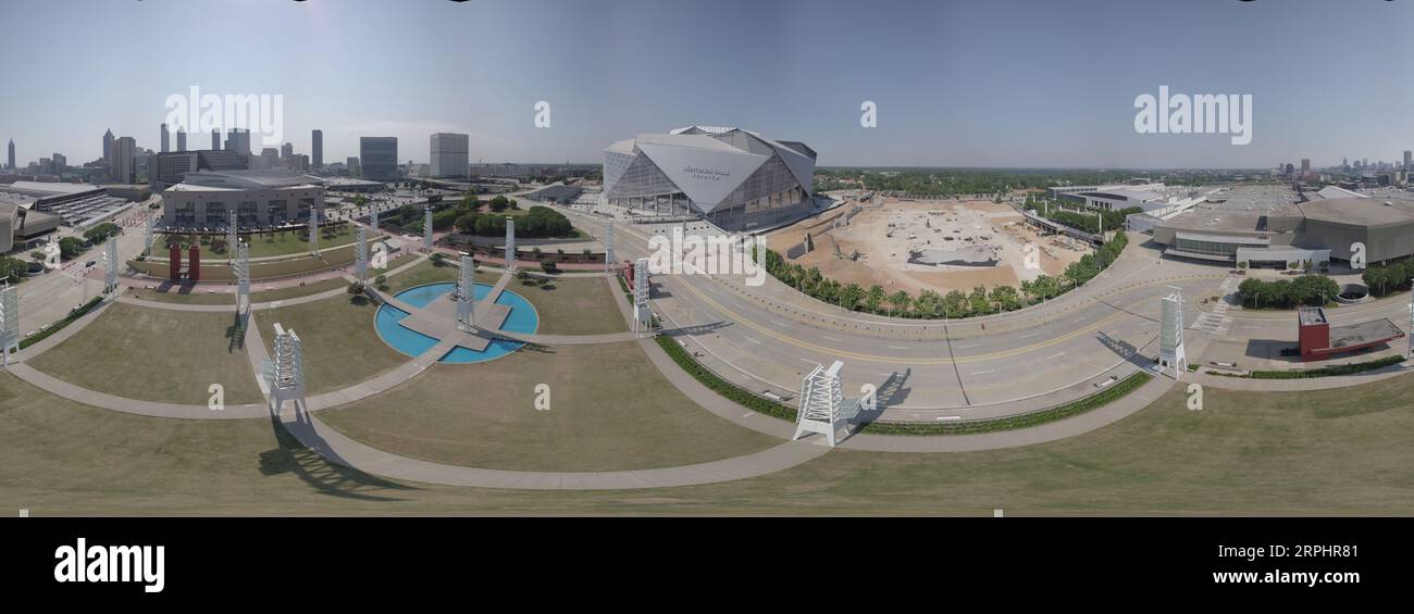 Panorama del Mercedes Benz Stadium di Atlanta, Georgia, e dell'area circostante Foto Stock