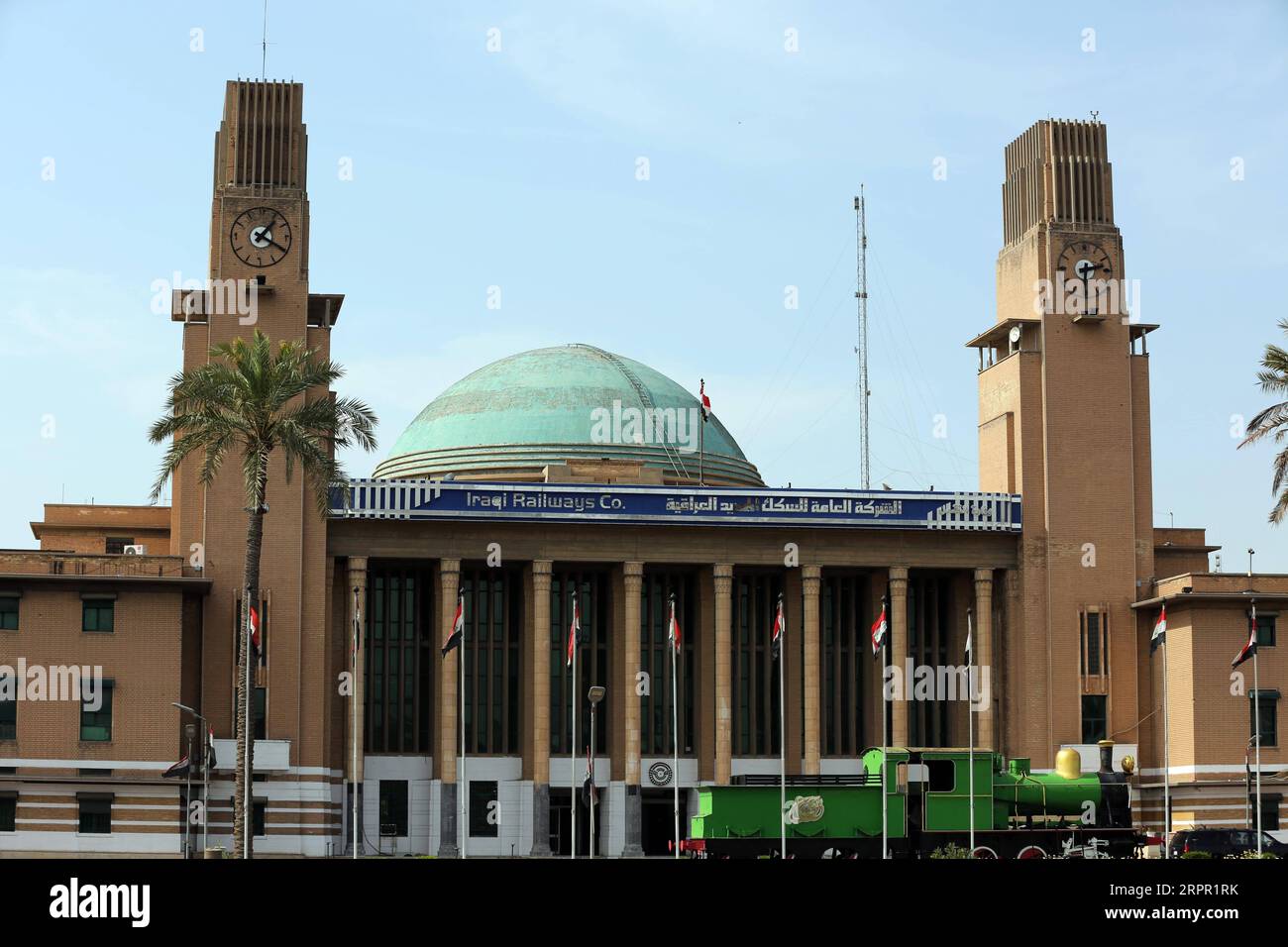 200324 -- BAGHDAD, 24 marzo 2020 Xinhua -- la foto scattata il 24 marzo 2020 mostra la stazione ferroviaria principale di Baghdad, Iraq. Martedì il Ministero della Sanità iracheno ha confermato altri quattro decessi per COVID-19 e fino a 50 nuovi casi, portando il numero totale degli infetti a 316. Le autorità irachene hanno adottato diverse misure per contenere l’epidemia di COVID-19, tra cui l’imposizione di un coprifuoco a livello nazionale fino al marzo 28. Xinhua/Khalil Dawood IRAQ-BAGHDAD-COVID-19-CURFEW PUBLICATIONxNOTxINxCHN Foto Stock