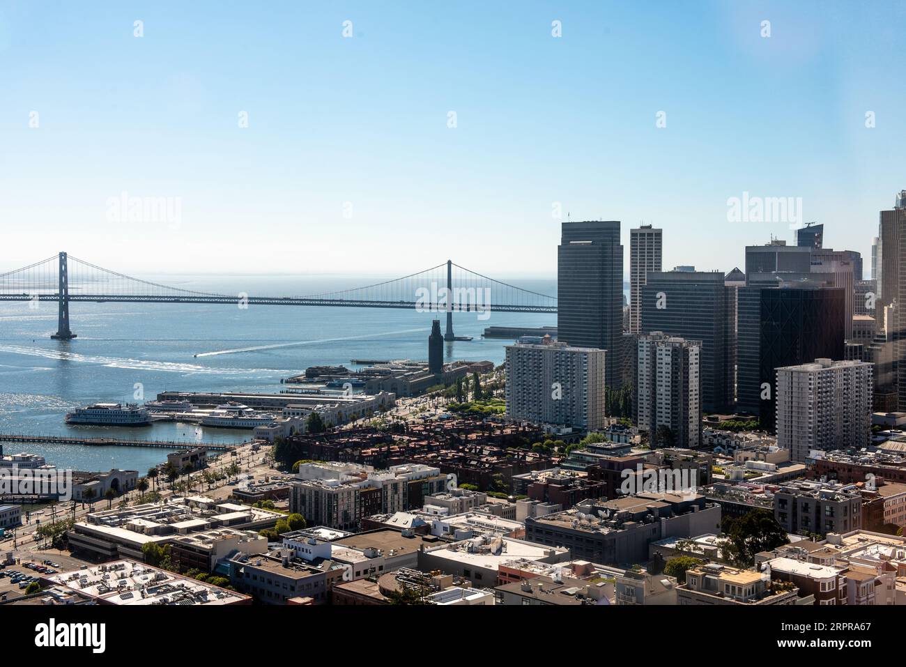 Vista di San Francisco - Oakland Bay Bridge dalla Coit Tower Foto Stock
