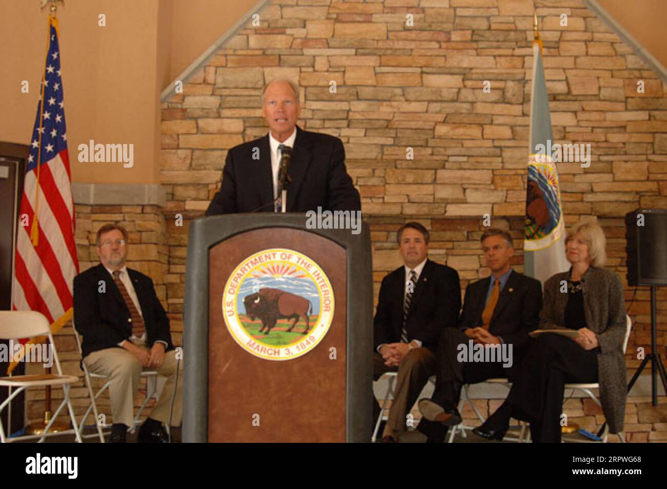 Proceedings at Ceremship at Orem, Utah, che segna l'attuazione delle sovvenzioni Water 2025 Challenge per 11 progetti di gestione dell'acqua nello Utah e uno nell'Idaho. L'iniziativa Water 2025 è stata progettata per promuovere banche idriche volontarie e altre misure basate sul mercato, l'uso di nuove tecnologie per la conservazione e l'efficienza dell'acqua e la collaborazione di conservazione federale, statale, tribale e privata Foto Stock