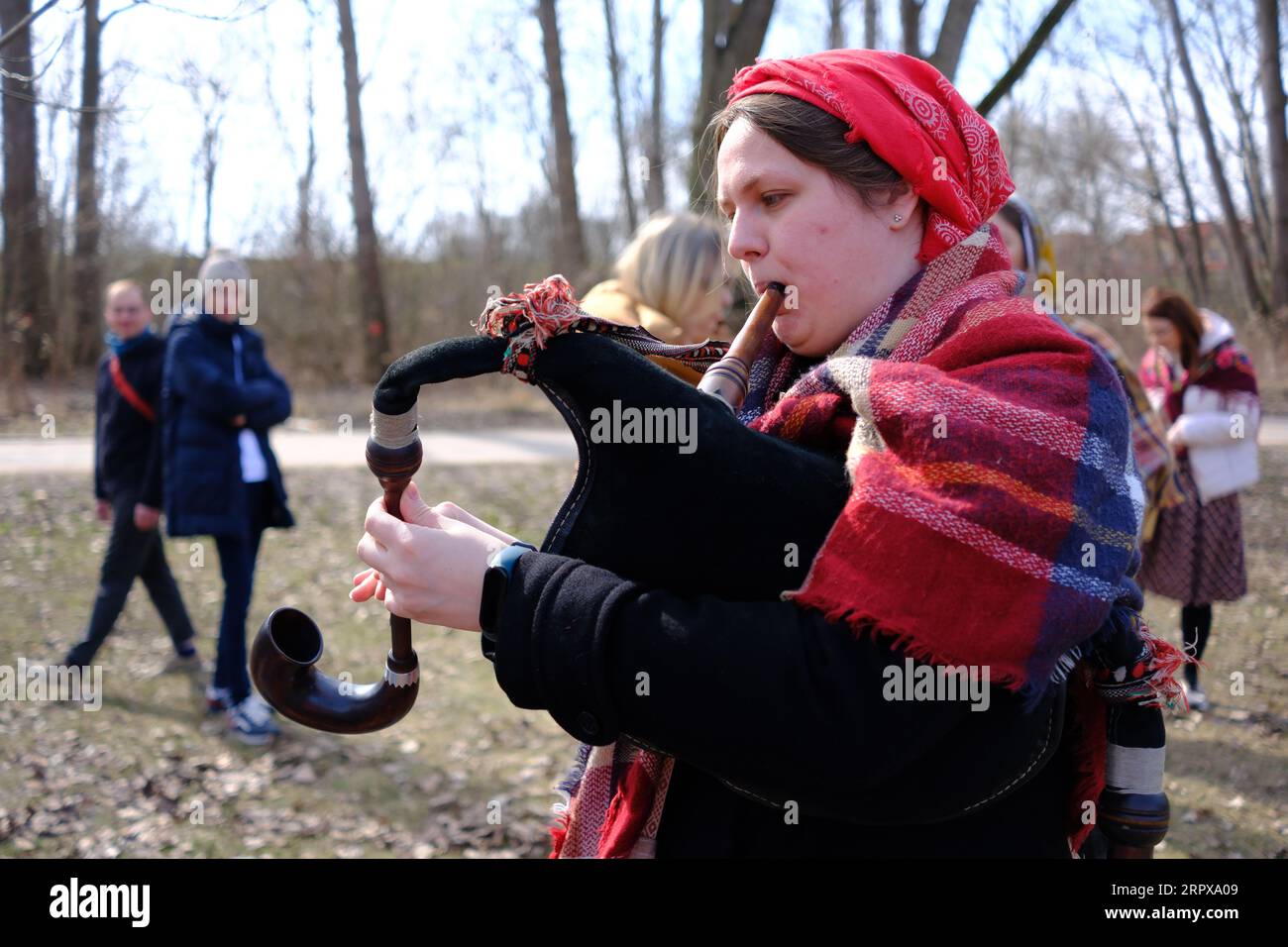 L'equinozio di vernal: La tradizione bielorussa di chiamare la primavera. Hukannie Viasny Foto Stock