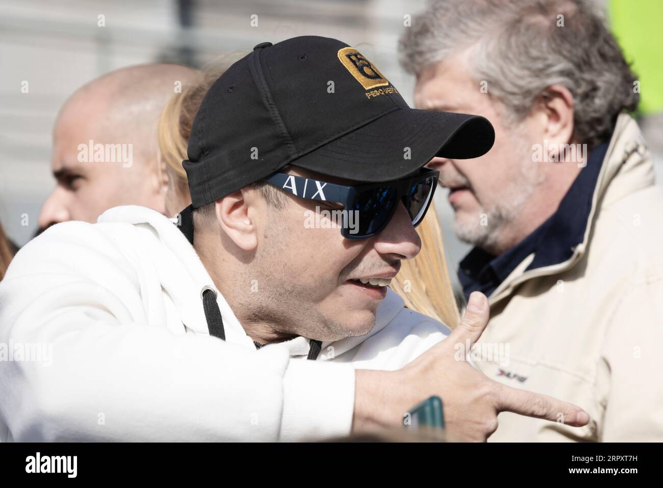 Buenos Aires, Argentina. 5 settembre 2023. Il candidato presidenziale per la Libertad Avanza, Javier Milei, riprende la sua campagna nella zona suburbana di Buenos Aires in vista delle elezioni generali che si terranno il 22 ottobre. Nella foto: David Adrián 'El Dipy' Martínez candidato a sindaco di la Matanza durante la marcia. (Credito: Esteban Osorio/Alamy Live News) Foto Stock