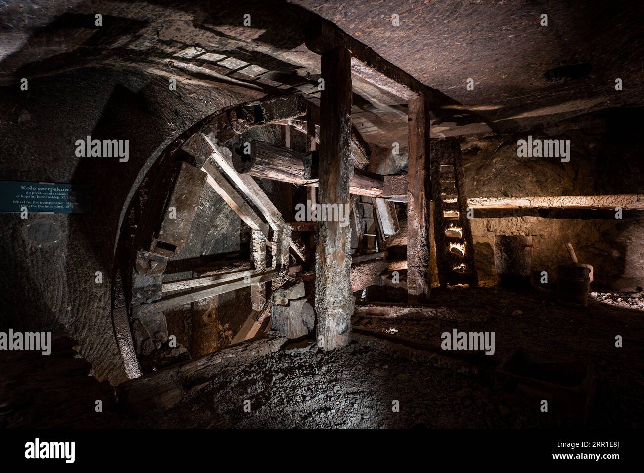 WIELICZKA, POLONIA - 24 MAGGIO 2023: Miniera di sale sotterranea di Wieliczka (XIII secolo), una delle più antiche miniere di sale del mondo, vicino a Cracovia, Polonia. Foto Stock