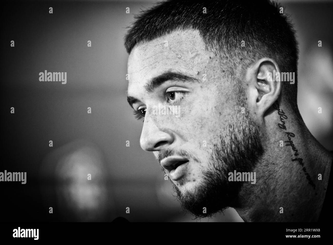 Tubize, Belgio. 6 settembre 2023. Zeno Debast del Belgio raffigurato durante una conferenza stampa della squadra nazionale di calcio belga Red Devils, mercoledì 06 settembre 2023, presso la sede della Royal Belgian Football Association RBFA a Tubize. I Diavoli stanno giocando in Azerbaigian e in Estonia alla fine di questo mese. BELGA PHOTO VIRGINIE LEFOUR Credit: Belga News Agency/Alamy Live News Foto Stock