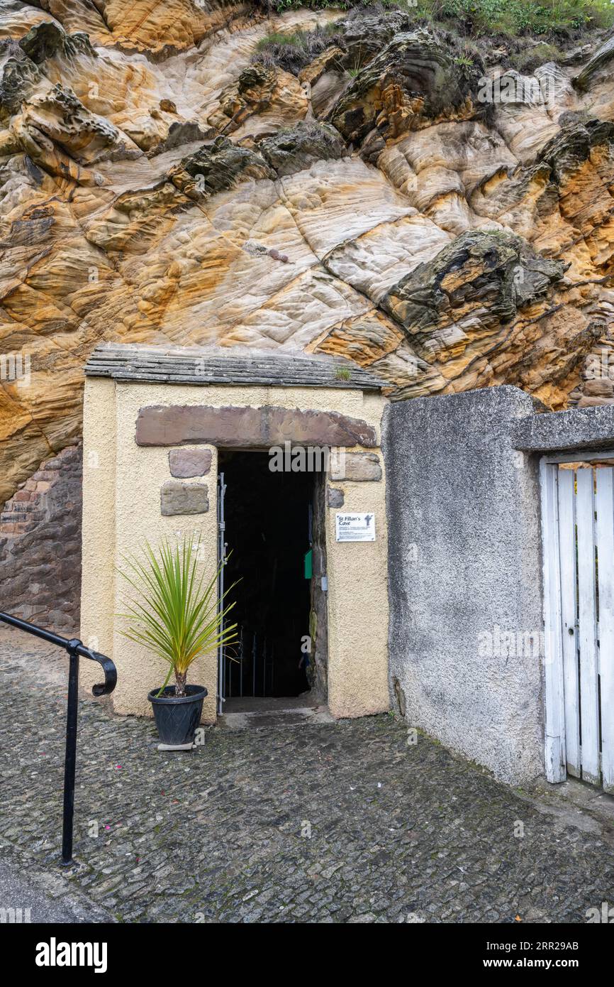 Ingresso alla grotta di St Fillan, monumento Fife e luogo di pellegrinaggio, East Neuk, Midlands, Scozia, Regno Unito Foto Stock