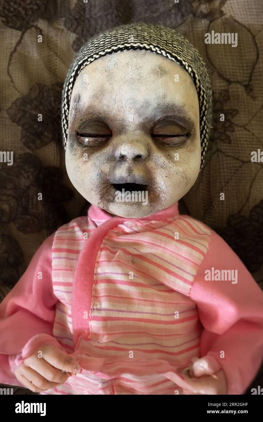 La bambola zombie di Halloween Foto Stock