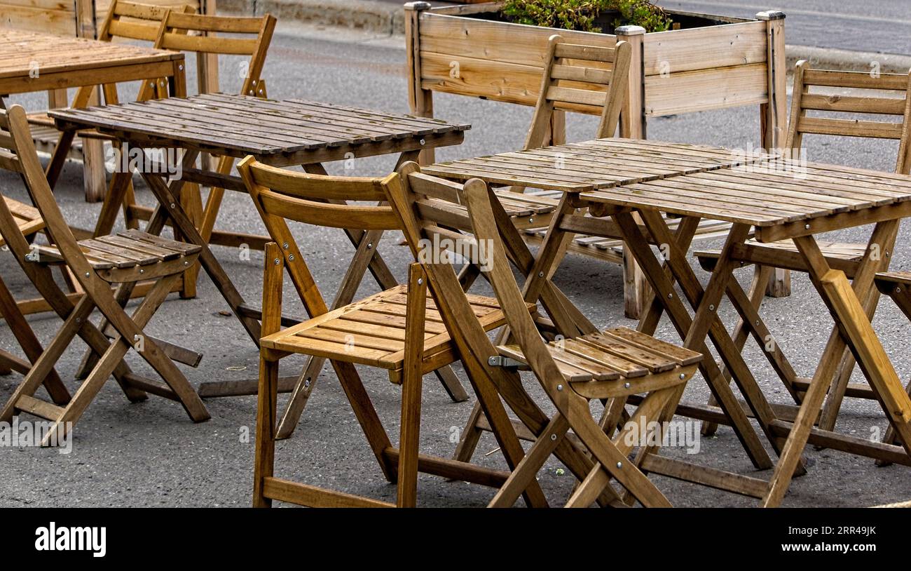Sedie e tavoli Banff Alberta Foto Stock