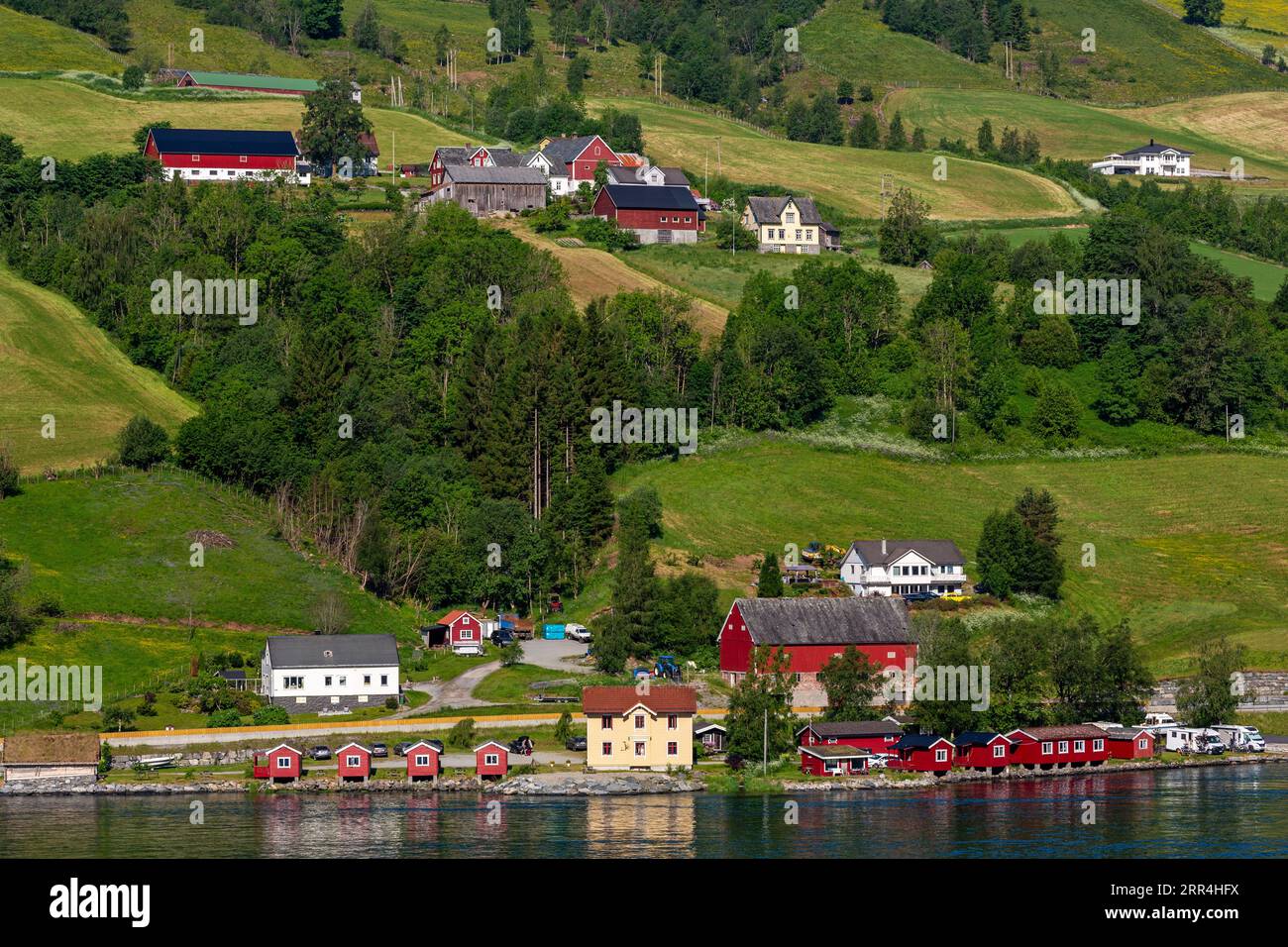 Olden Village, Vestland County, Norvegia Foto Stock