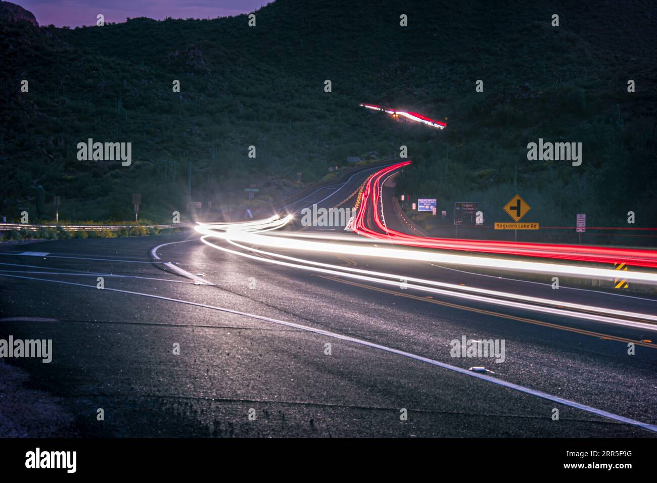 Lighttrail dalla Tonto National Forest Foto Stock