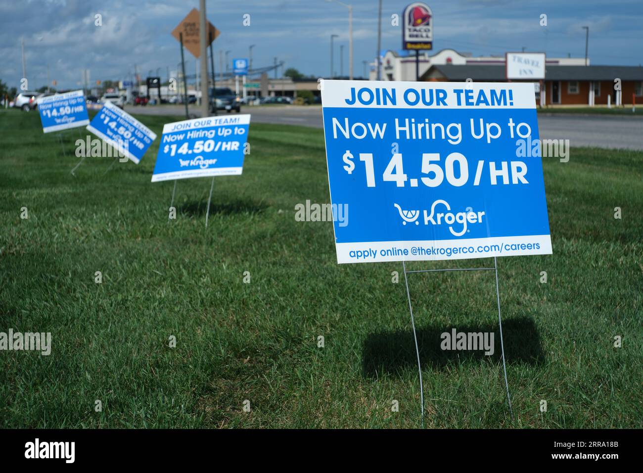 Unisciti alle insegne del nostro team per il supermercato Kroger Foto Stock