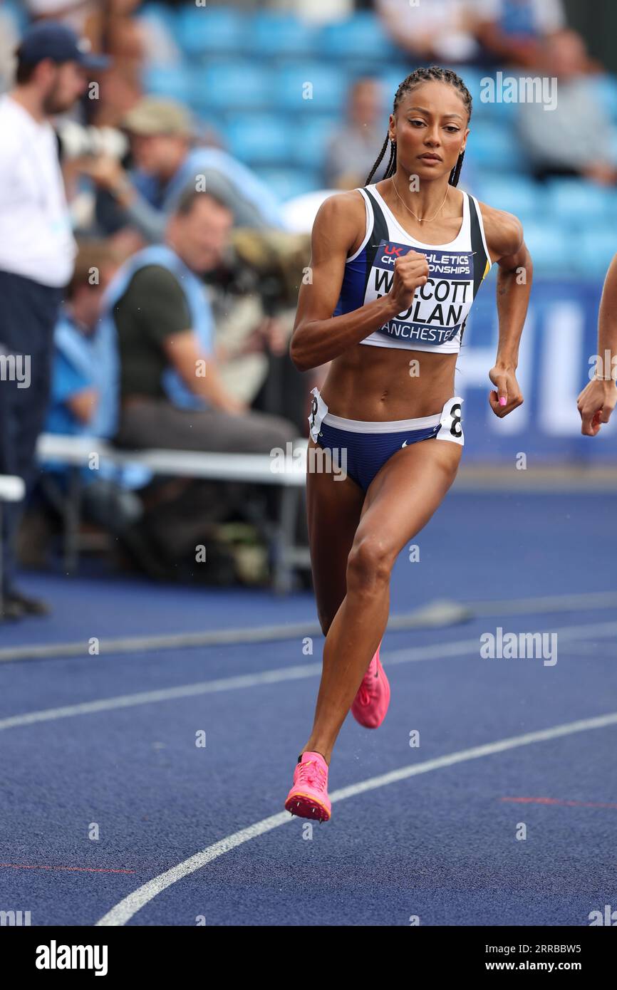 Revee Walcott-Nolan nei 800 m del campionato britannico di atletica leggera 2023 Foto Stock