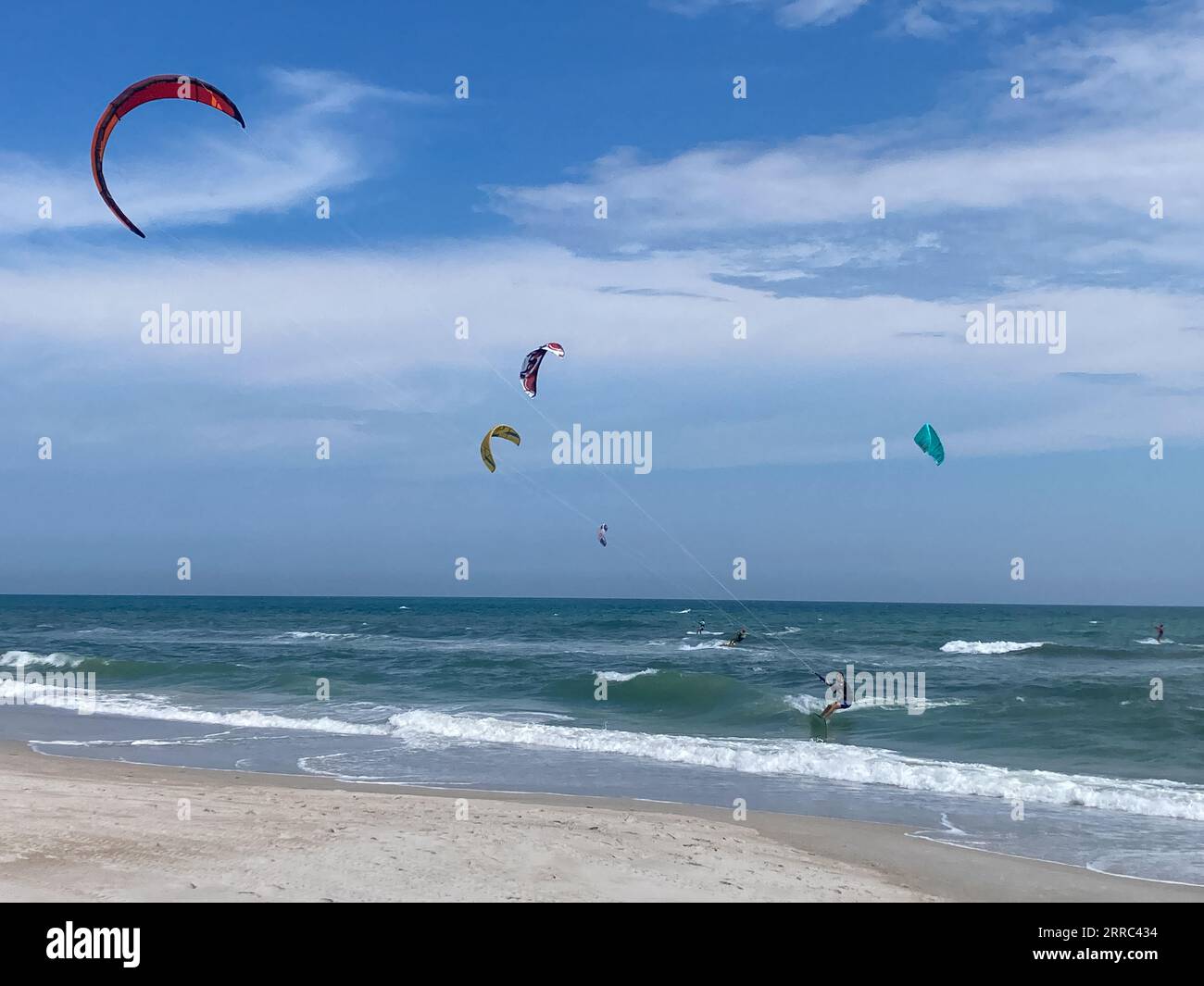 Parasailing sull'Atlantico a Topsail, North Carolina Foto Stock