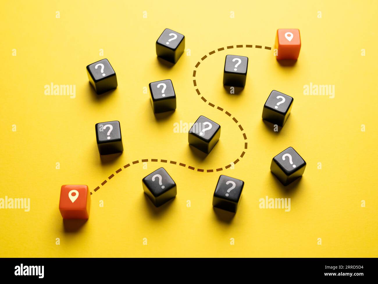 Aggirare ogni tipo di problema. Carta verde, assicurazione. Pianifica un percorso. Fate un percorso tra i luoghi. Guida sui luoghi di interesse e sulle destinazioni. Navigazione. Mare Foto Stock