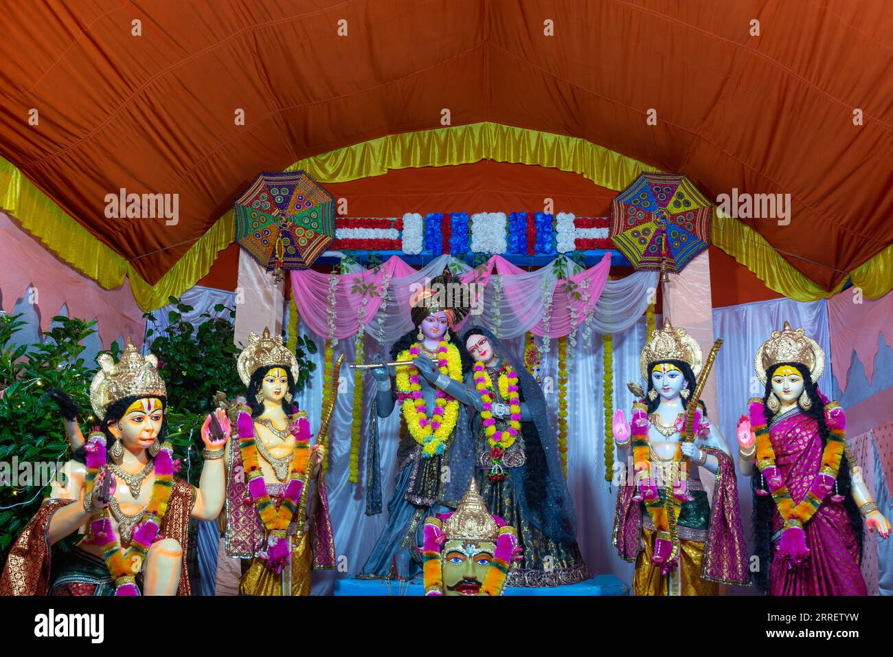 Dio indù Krishna con sua moglie Radha Foto Stock