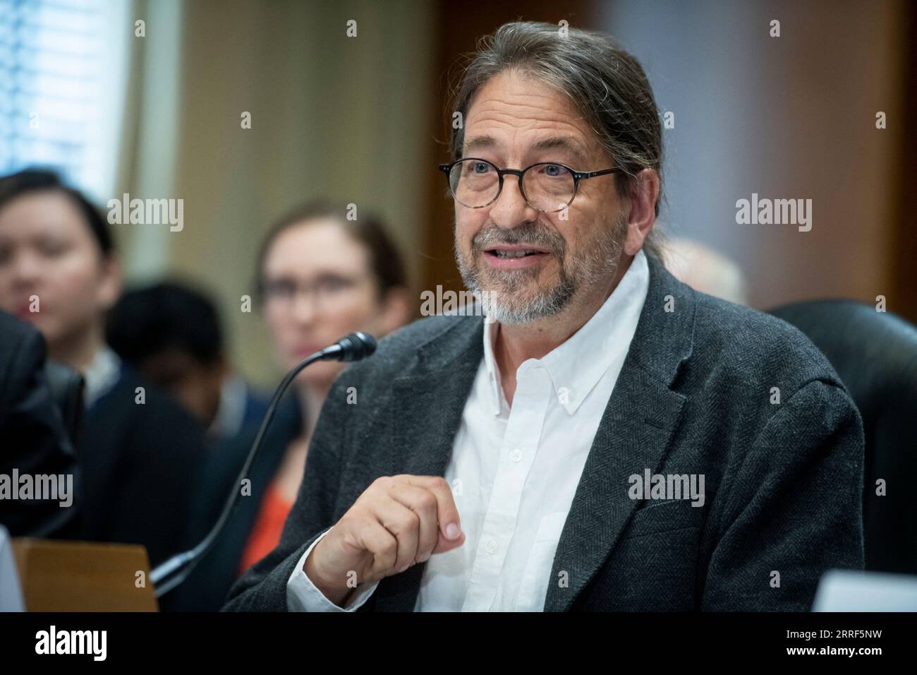 Washington, Stati Uniti. 7 settembre 2023. Dr. Rick L. Stevens, associate Laboratory Director - Computing, Environment and Life Sciences (CELS), Argonne National Laboratory, si presenta dinanzi a un'audizione della commissione del Senato per l'energia e le risorse naturali per esaminare i recenti progressi nell'intelligenza artificiale e il ruolo del Dipartimento dell'energia nel garantire la competitività e la sicurezza degli Stati Uniti nelle tecnologie emergenti, presso il Dirksen Senate Office Building a Washington, DC, USA, giovedì 7 settembre, 2023. foto di Rod Lamkey/CNP/ABACAPRESS.COM credito: abaca Press/Alamy Live News Foto Stock