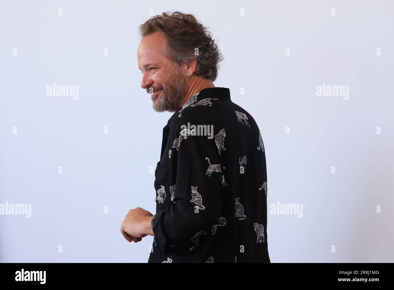 Lido di Venezia, Italia. 8 settembre 2023. Peter Sarsgaard partecipa a una photocall per il film "memoria" alla 80° Mostra Internazionale d'Arte cinematografica di Venezia l'8 settembre 2023 a Venezia. © foto: Cinzia Camela. Credito: Live Media Publishing Group/Alamy Live News Foto Stock