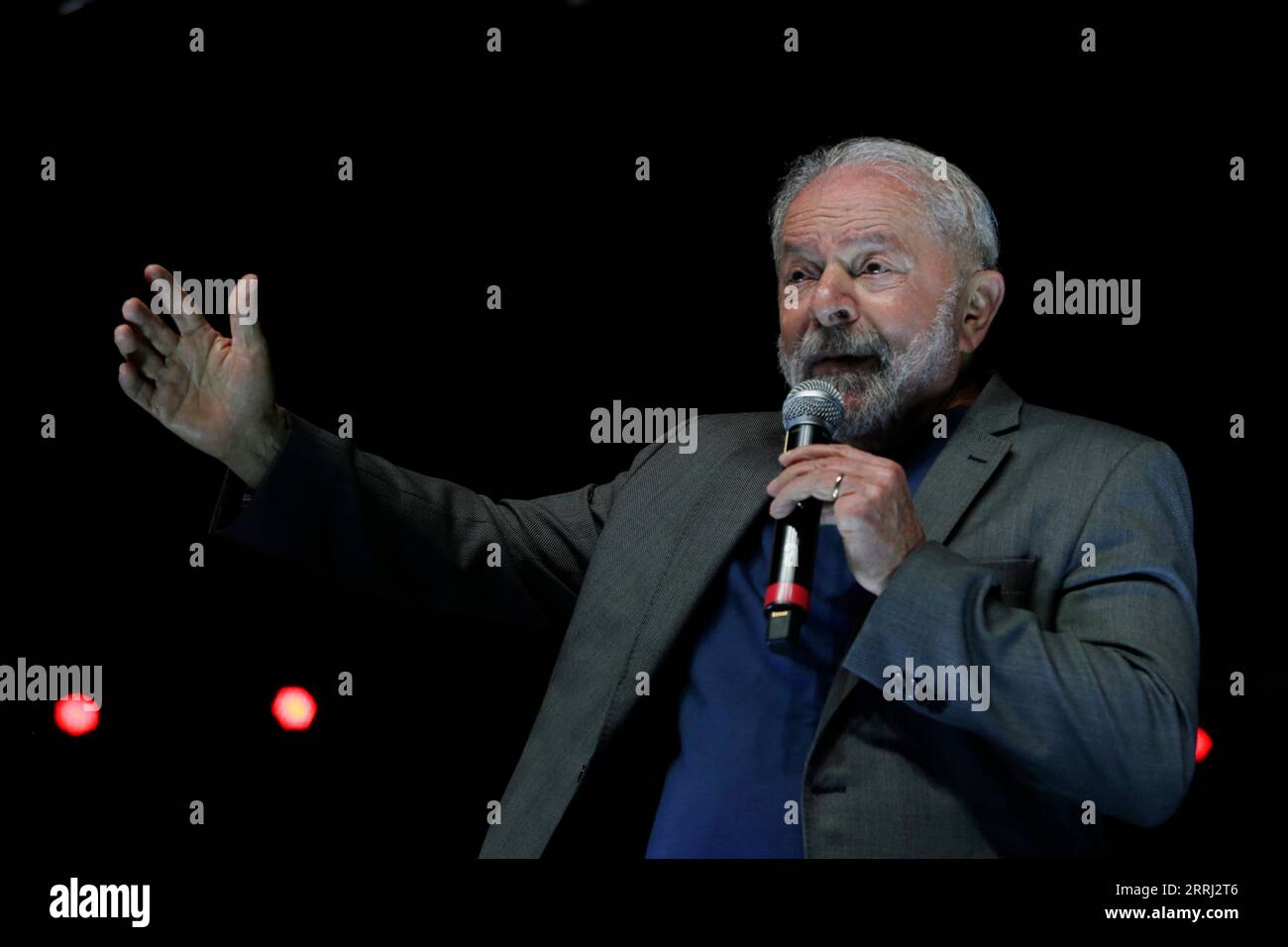 220713 -- BRASILIA, 13 luglio 2022 -- l'ex presidente e attuale candidato presidenziale del Brasile Luiz Inacio Lula da Silva parla durante un evento pre-elettorale a Brasilia, in Brasile, 12 luglio 2022. Lula ha lanciato il 7 maggio la sua campagna per la presidenza. Le prossime elezioni presidenziali in Brasile sono previste per il 2 ottobre. Foto di /Xinhua BRAZIL-BRASILIA-ex-PRESIDENT-LULA-PRE-ELECTION-EVENT LucioxTavora PUBLICATIONxNOTxINxCHN Foto Stock