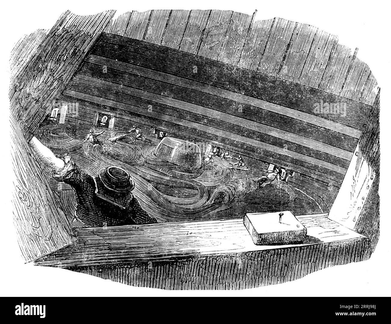 Posa del cavo dell'Atlantic Telegraph - spostamento del cavo a bordo dell'Agamemnon, 1858. Tempesta del 20 giugno. "La nave era quasi bagnata all'interno come all'esterno... tutto si stava staccando e veniva distrutto, e tutti quelli a bordo si bloccavano negli angoli o si aggrappano alle travi per impedirne la caduta allo stesso modo... l'Agamennone stava rotolando e operando con paura, con il cielo sempre più scuro, e sia il vento che il mare aumentano ogni minuto... tre o quattro gigantesche onde si avvicinavano alla nave, arrivando pesantemente e lentamente attraverso la nebbia, sempre più vicino, e continuando a rotolare Foto Stock