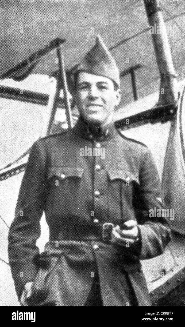 "Les Etats-Unis dans la guerre; le Sergent aviateur americain Victor Chapman, Tomb&#xe9; au champ d'honneur, le 24 juin 1916, a Verdun", (1917). USA: Prima guerra mondiale - l'aviatore franco-americano Victor Chapman, ucciso a Verdun il 24 giugno 1916. Da "l'album de la Guerre 1914-1919, volume 1" [l'Illustration, Paris, 1924]. Foto Stock