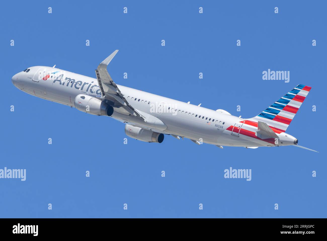 N110AN American Airlines Airbus A321-231 (WL) con partenza da Los Angeles International (LAX / KLAX) Foto Stock
