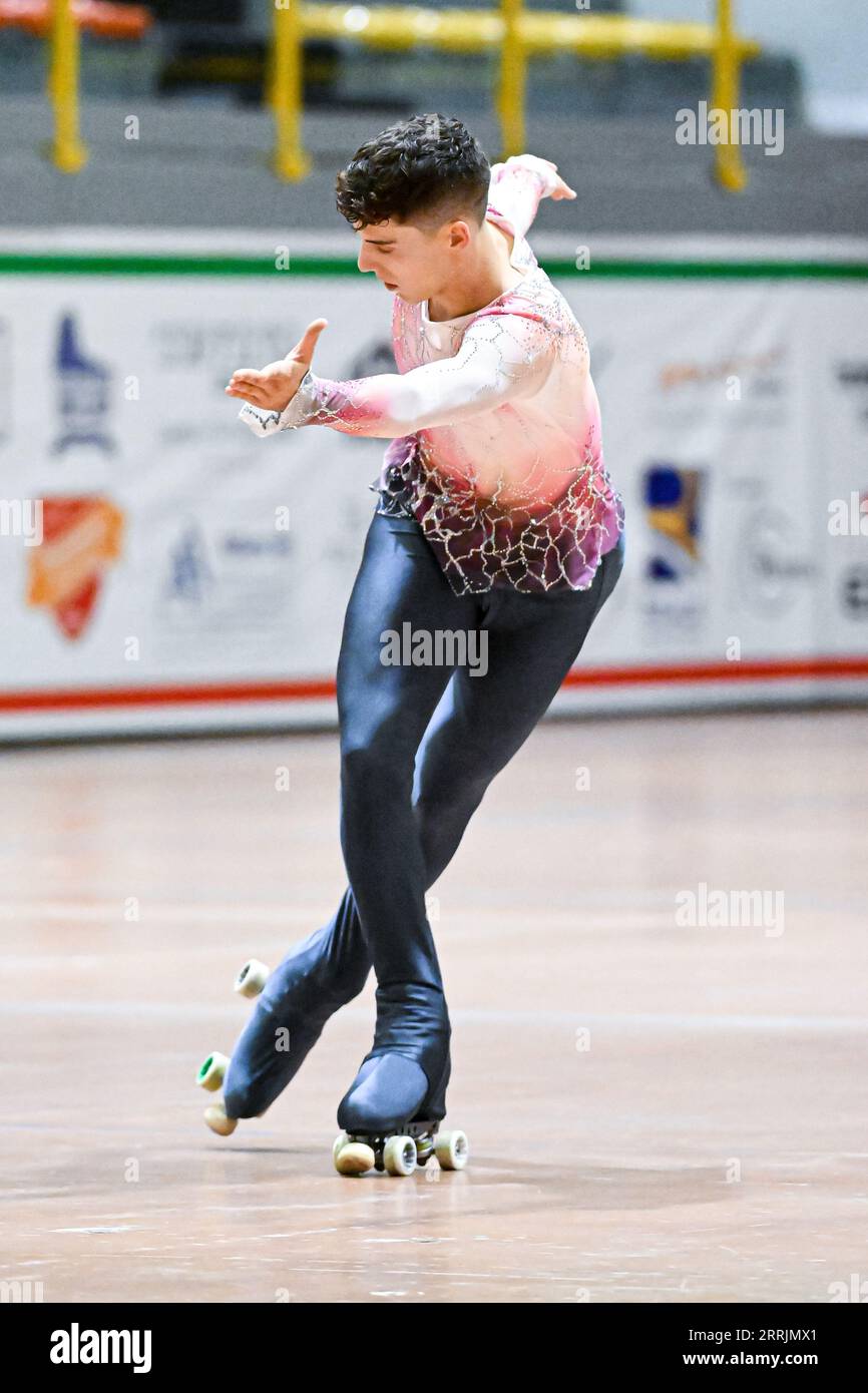 Ponte di legno, Italia. 7 settembre 2023, Alessandro LIBERATORE (ITA), durante il Senior Men Short Program, al Campionato europeo di pattinaggio artistico 2023, a Palasport Ponte di legno, il 7 settembre 2023 a Ponte di legno. Crediti: Raniero Corbelletti/AFLO/Alamy Live News Foto Stock