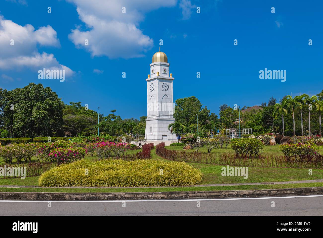 Torre dell'orologio dell'Università Malesia Sabah, UMS, a kota kinabalu, sabah, malesia orientale Foto Stock