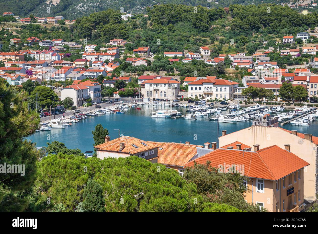 Europa, Croazia, Primorje-Gorski Kotar County, isola di Rab, porto turistico della città di Rab Foto Stock