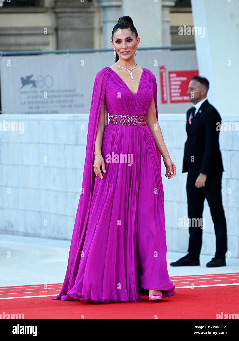 Venezia, . 8 settembre 2023. Sera 10 - Red Carpet Film Hors-Saison. Nella foto Caterina Murino Credit: Independent Photo Agency/Alamy Live News Foto Stock