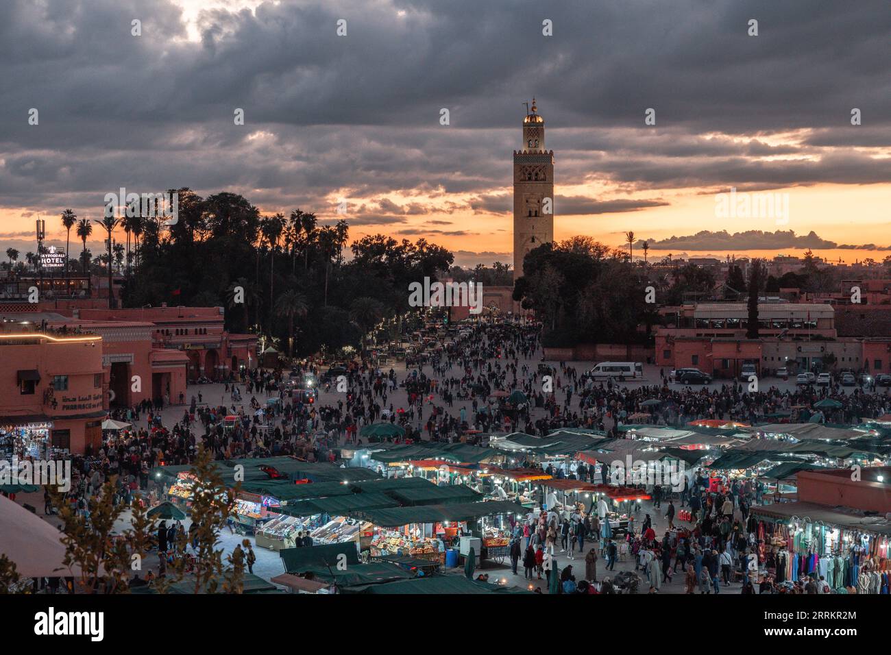 Marocco, Marrakech - Djamaa-El-Fna (Piazza dei giocolieri) Foto Stock