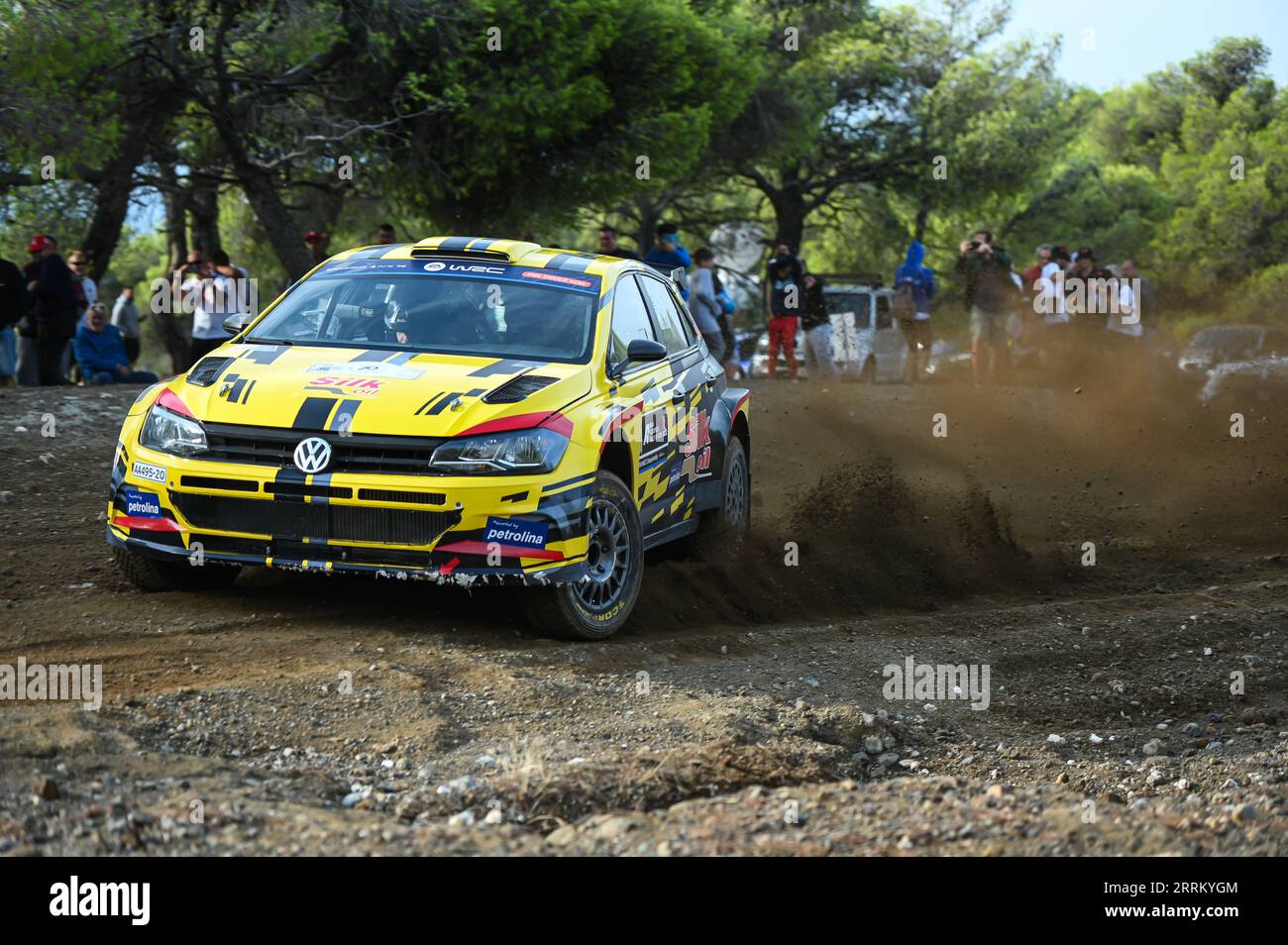 Loutraki, Lombardia, Grecia. 8 settembre 2023. ALEXANDROS TSOULOFTAS di Grecia e STELIOS ELIA di Cipro gareggiano con la loro Volkswagen Polo GTI #36 durante il primo giorno del Campionato del mondo Rally FIA EKO Acropolis Rally l'8 settembre 2023 a Loutraki, in Grecia. (Immagine di credito: © Stefanos Kyriazis/ZUMA Press Wire) SOLO USO EDITORIALE! Non per USO commerciale! Foto Stock