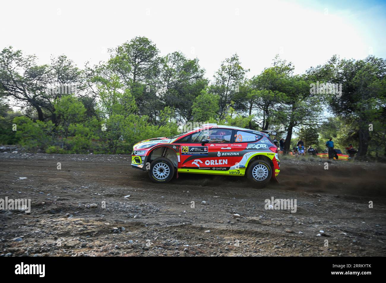 Loutraki, Lombardia, Grecia. 8 settembre 2023. MARTIN PROKOP della Cechia e MICHAL ERNST della Cechia gareggiano con la loro Ford Fiesta Mk II #29 durante il primo giorno del FIA World Rally Championship EKO Acropolis Rally l'8 settembre 2023 a Loutraki, in Grecia. (Immagine di credito: © Stefanos Kyriazis/ZUMA Press Wire) SOLO USO EDITORIALE! Non per USO commerciale! Foto Stock