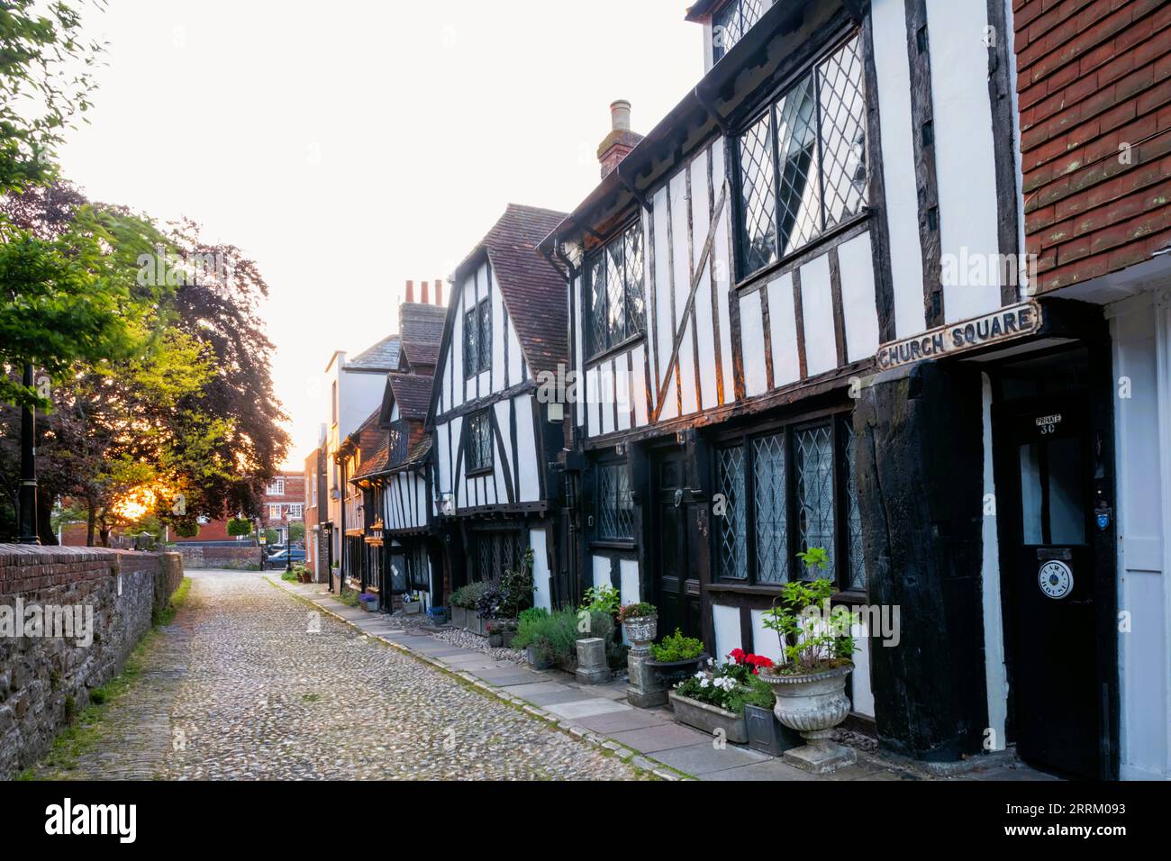 Inghilterra, Sussex, East Sussex, Rye, Church Square, Case con strutture in legno Foto Stock