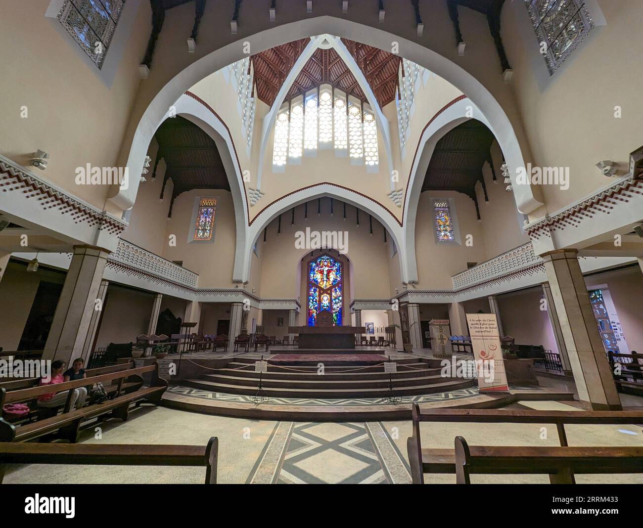 Splendida cattedrale Art Deco di St Peter nel centro di Rabat, Marocco Foto Stock