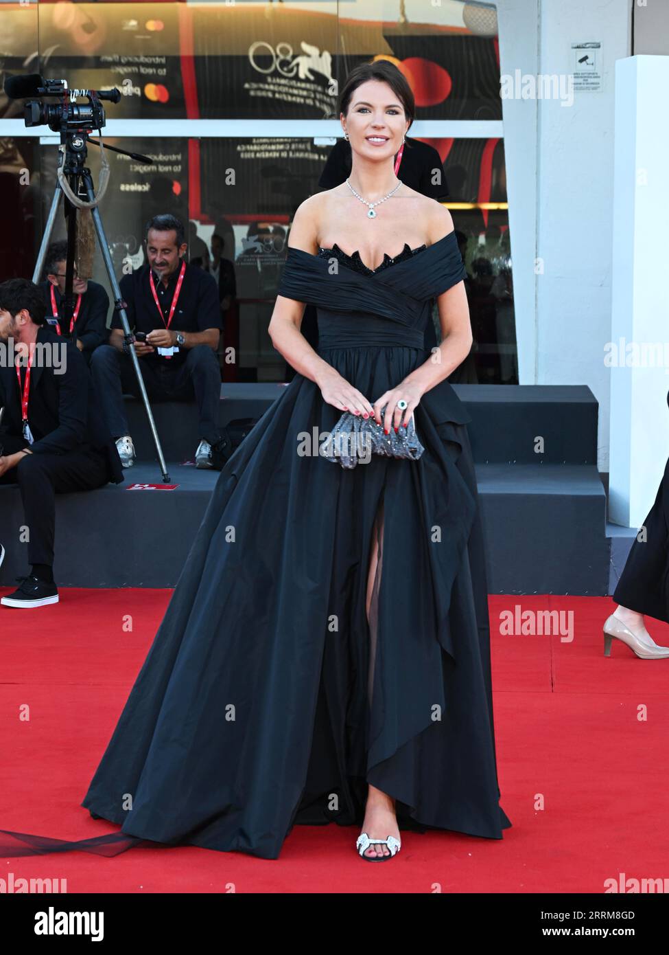 Venezia, . 8 settembre 2023. Sera 10 - Red Carpet Film Hors-Saison. Nella foto Guest Credit: Independent Photo Agency/Alamy Live News Foto Stock