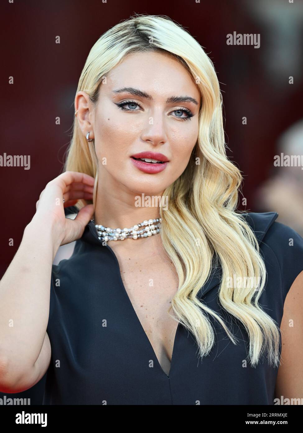 Venezia, . 8 settembre 2023. Sera 10 - Red Carpet Film Hors-Saison. Nella foto Guest Credit: Independent Photo Agency/Alamy Live News Foto Stock