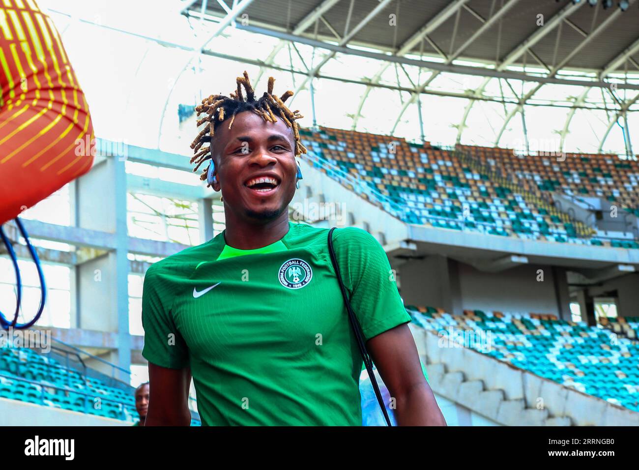 UYO, NIGERIA - 8 SETTEMBRE: Samuel Chukwueze dei Super Eagles durante una sezione di allenamento in preparazione alle qualificazioni alla Coppa d'Africa 2023 Foto Stock