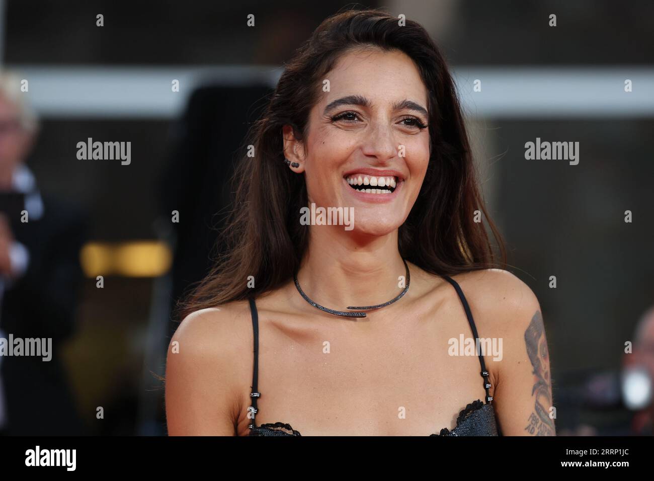 Claudia Lagona, alias Levante, partecipa a un Red carpet per il film "Hors-Saison (fuori stagione)" al 80° Festival Internazionale del Cinema di Venezia a settembre Foto Stock