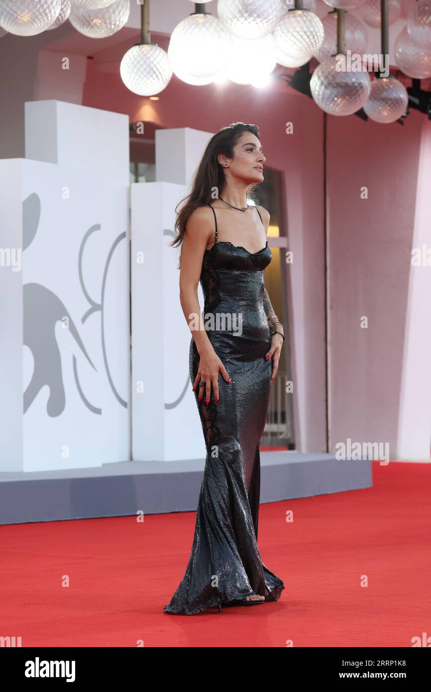 Claudia Lagona, alias Levante, partecipa a un Red carpet per il film "Hors-Saison (fuori stagione)" al 80° Festival Internazionale del Cinema di Venezia a settembre Foto Stock