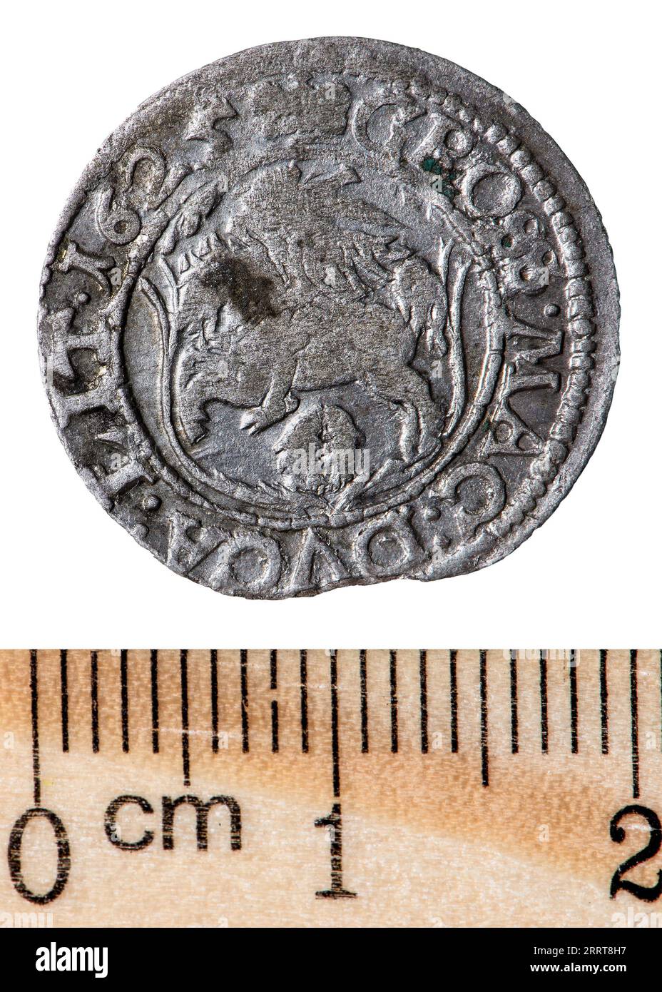 Moneta polacca in argento antico. Re Sigismondo III Vasa. Retromarcia. Isolato su bianco Foto Stock
