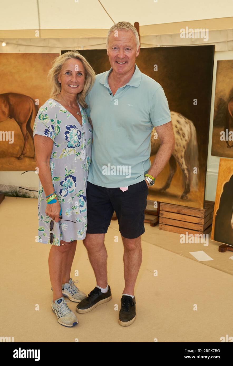 SOLO PER USO EDITORIALE Rory Bremner e la moglie Tessa partecipano al quarto giorno del Cornbury House Horse Trials 2023 a Cornbury House nell'Oxfordshire. Data immagine: Sabato 9 settembre 2023. Foto Stock