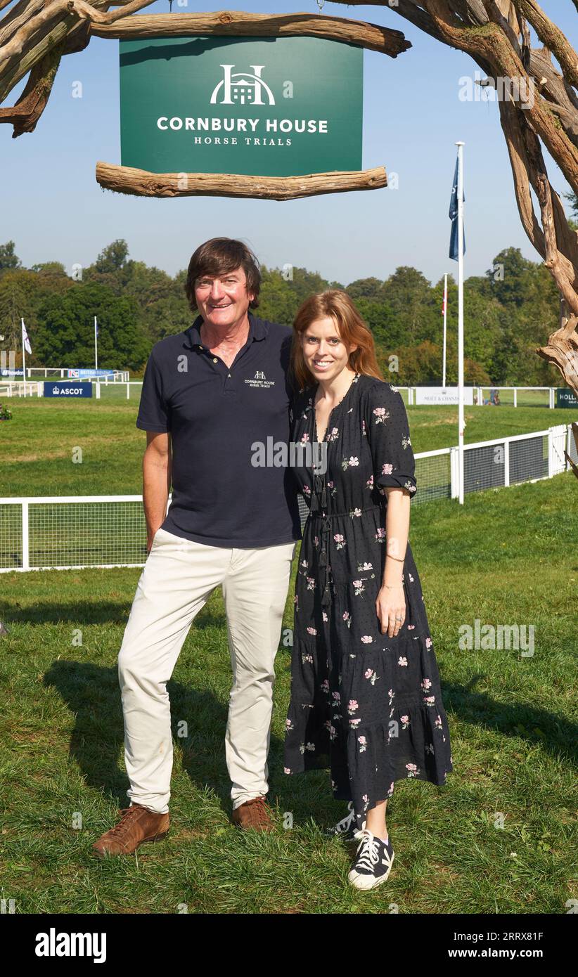 SOLO EDITORIALE fondatore dei Cornbury House Horse Trials, David Howden con la principessa Beatrice a Cornbury House nell'Oxfordshire. L'evento internazionale di cinque giorni è stato ristabilito da David Back nel 2020 a seguito di un'assenza per un certo numero di anni Picture date: Sabato 9 settembre 2023. Foto Stock