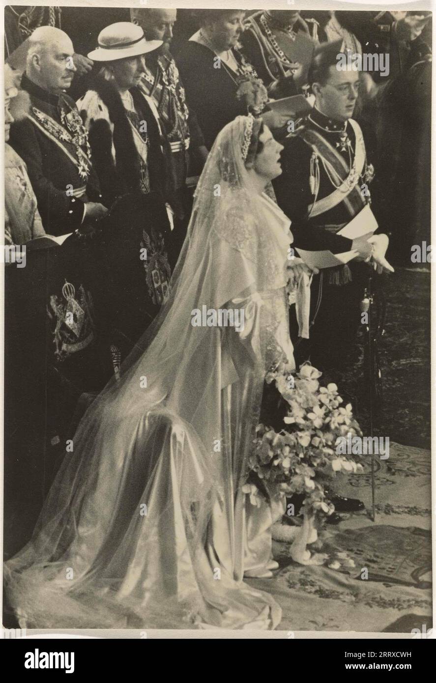 Matrimonio della Principessa Giuliana dei Paesi Bassi e del Principe Bernardo di Lippe-Biesterfeld in St. Jacobskerk a l'Aia, 7 gennaio 1937 (titolo della collana) Foto Stock