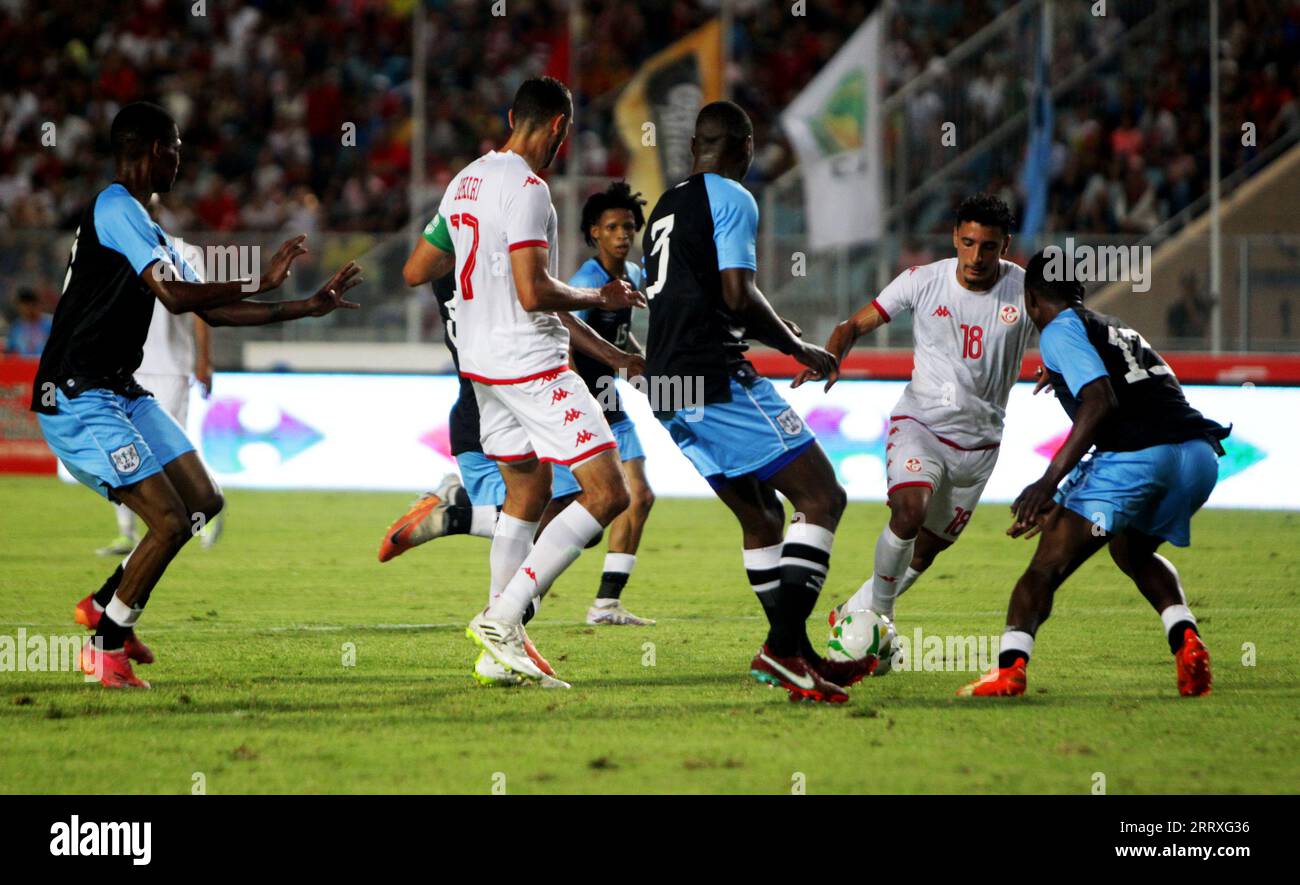 7 settembre 2023, Rades, Tunisi, Tunisia: Seifallah Latif (18) in azione contro Tunisia e Botswana nella partita finale di qualificazione per la Coppa d'Africa in Costa d'Avorio del gruppo J, allo stadio Hamadi Agrebi di RadÃ¨ (Immagine di credito: © Chokri Mahjoub/ZUMA Press Wire) SOLO USO EDITORIALE! Non per USO commerciale! Foto Stock